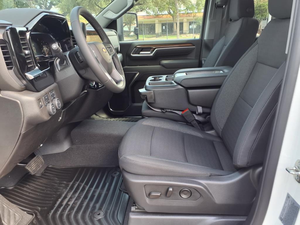 new 2025 Chevrolet Silverado 2500 car, priced at $63,496