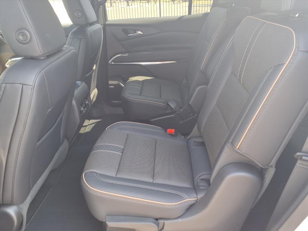 new 2026 Chevrolet Traverse car, priced at $55,468