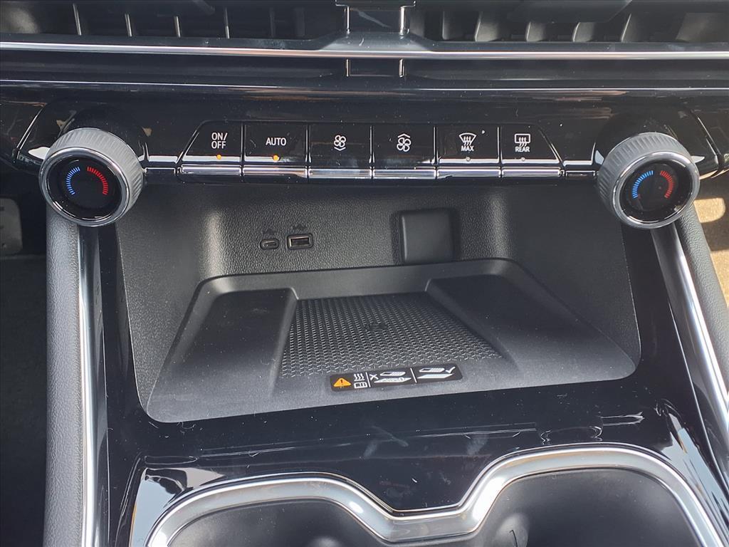 new 2026 Chevrolet Traverse car, priced at $55,468