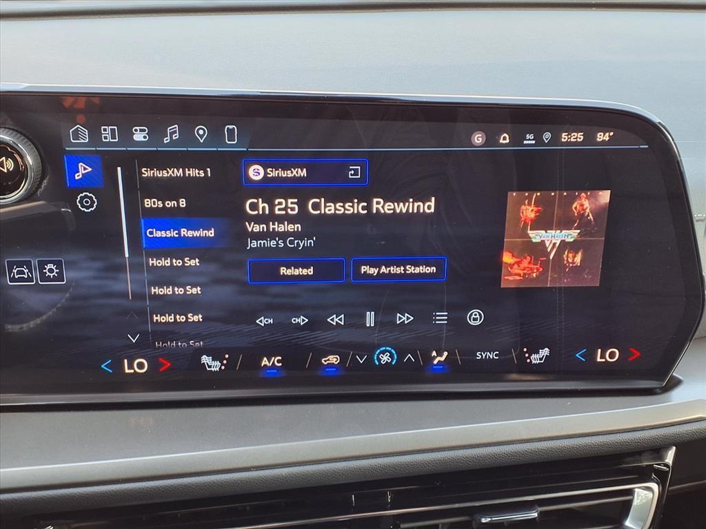 new 2026 Chevrolet Traverse car, priced at $39,675