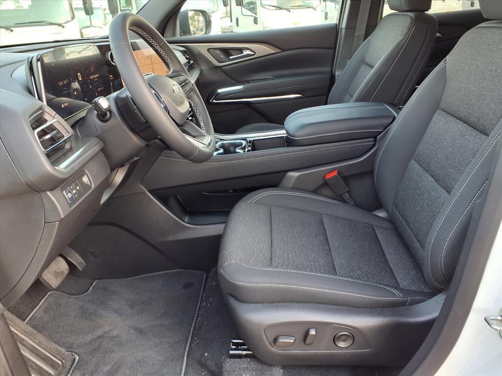 new 2026 Chevrolet Traverse car, priced at $39,675