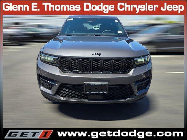 new 2024 Jeep Grand Cherokee car, priced at $38,736