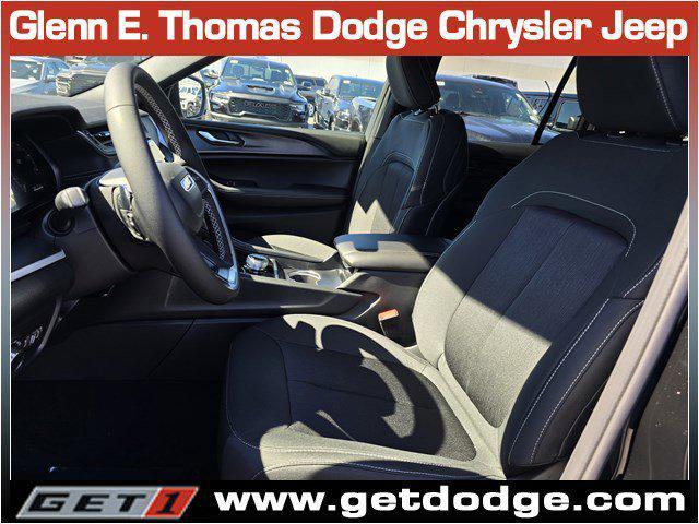 new 2025 Jeep Grand Cherokee car, priced at $35,904