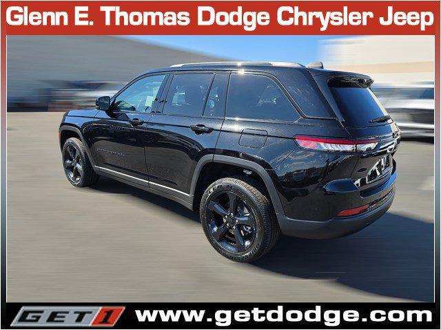 new 2025 Jeep Grand Cherokee car, priced at $40,852
