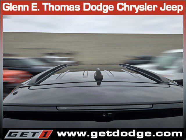 used 2022 Jeep Grand Cherokee car, priced at $28,063