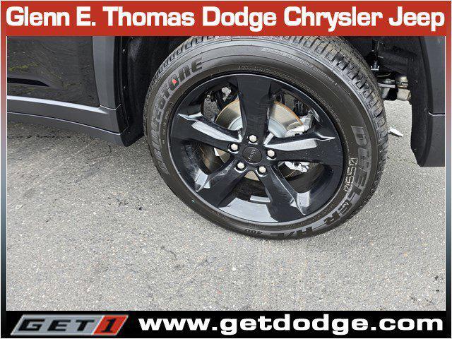 new 2025 Jeep Grand Cherokee car, priced at $43,071