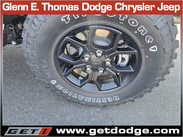new 2025 Jeep Gladiator car, priced at $48,090