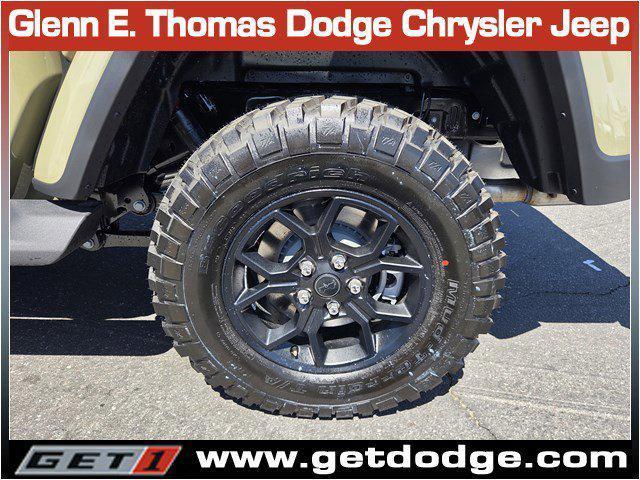 new 2025 Jeep Gladiator car, priced at $48,685
