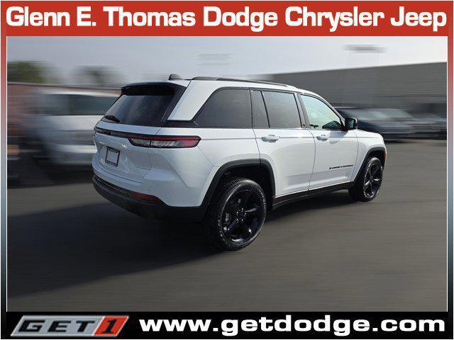 new 2025 Jeep Grand Cherokee car, priced at $42,580