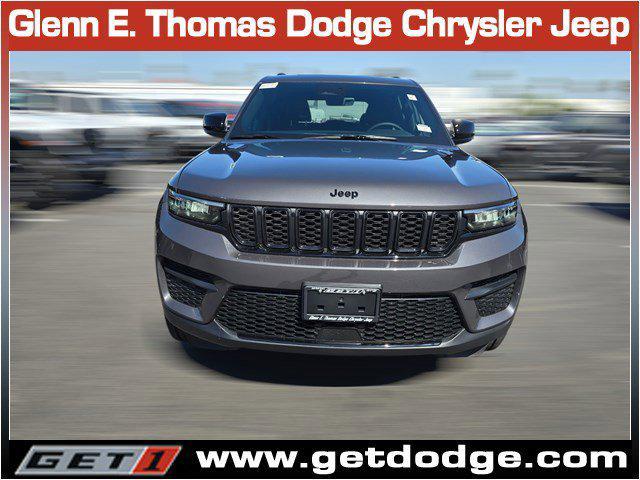 new 2025 Jeep Grand Cherokee car, priced at $40,352