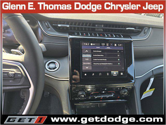 new 2025 Jeep Grand Cherokee car, priced at $40,352