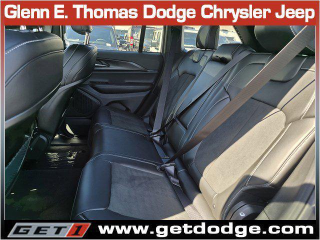 new 2025 Jeep Grand Cherokee car, priced at $40,352