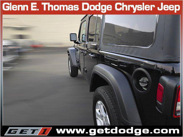 used 2022 Jeep Wrangler Unlimited car, priced at $35,989