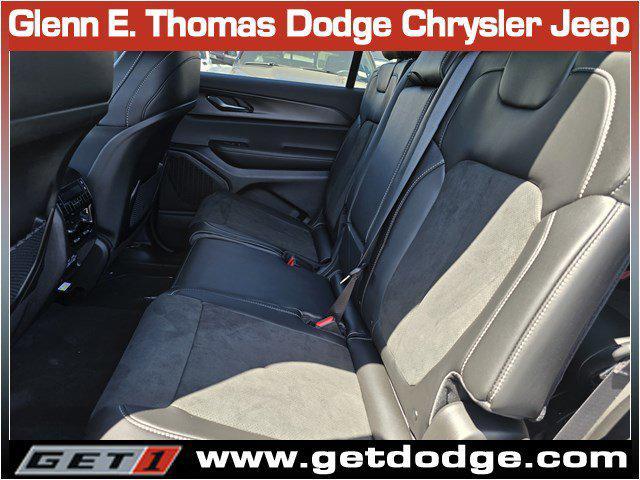 new 2025 Jeep Grand Cherokee L car, priced at $41,025