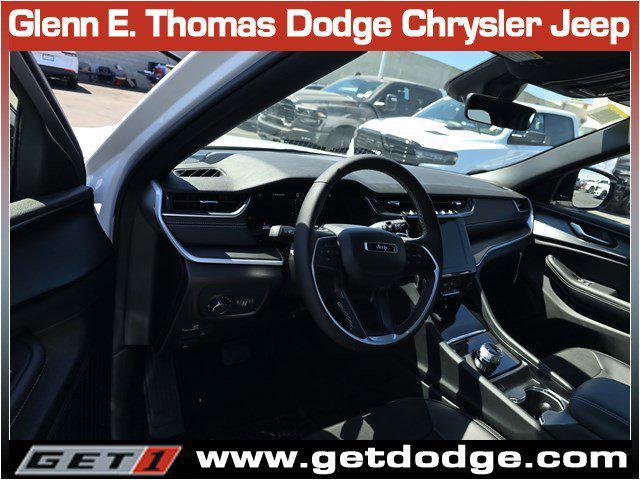 new 2025 Jeep Grand Cherokee L car, priced at $41,025