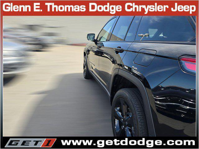 used 2022 Jeep Grand Cherokee car, priced at $31,449