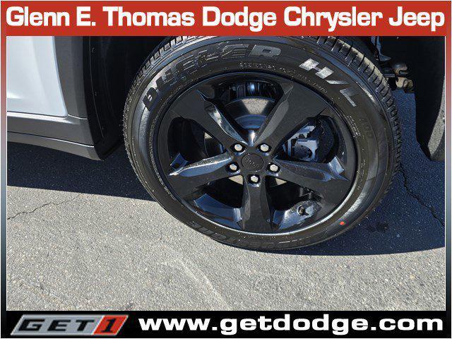 new 2025 Jeep Grand Cherokee car, priced at $38,847