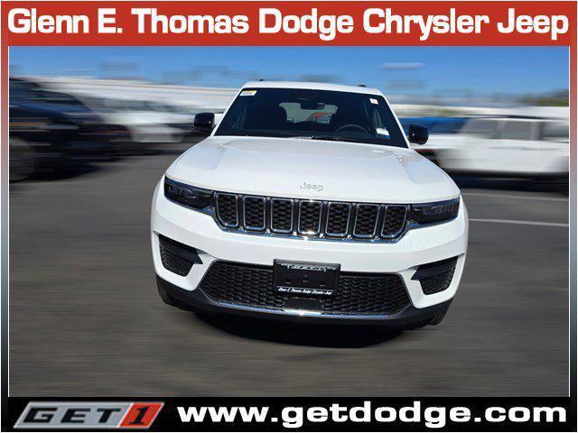 new 2025 Jeep Grand Cherokee car, priced at $39,118