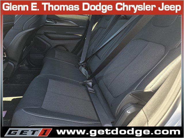 new 2025 Jeep Grand Cherokee car, priced at $39,118