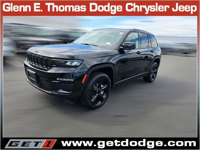 new 2025 Jeep Grand Cherokee car, priced at $45,947