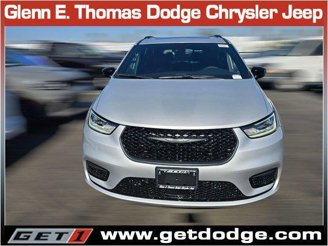 new 2026 Chrysler Pacifica car, priced at $54,745