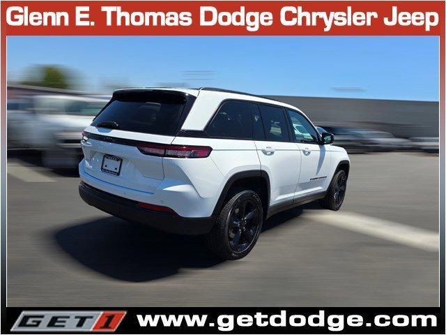 new 2024 Jeep Grand Cherokee car, priced at $38,653