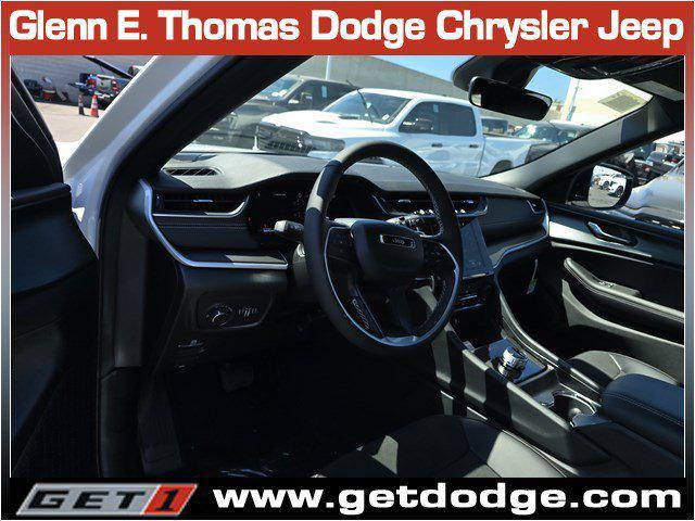 new 2025 Jeep Grand Cherokee L car, priced at $41,025