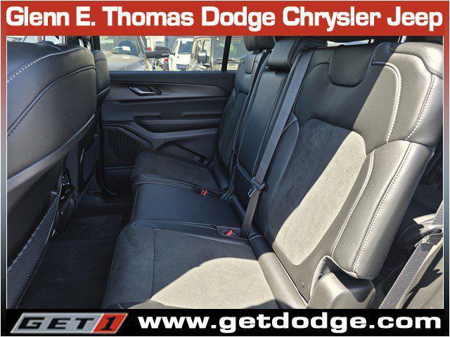 new 2025 Jeep Grand Cherokee L car, priced at $41,025