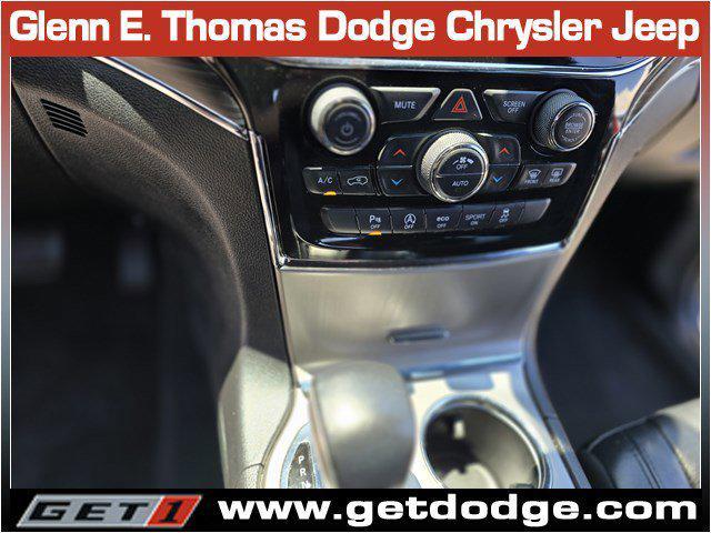 used 2022 Jeep Grand Cherokee car, priced at $28,989