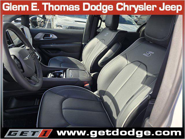 new 2026 Chrysler Pacifica car, priced at $57,575