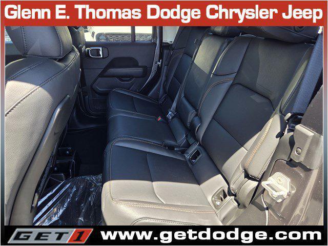 new 2025 Jeep Gladiator car, priced at $48,685