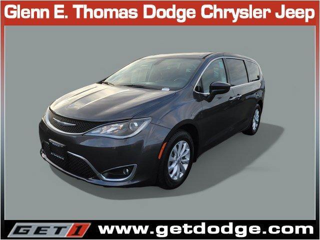 used 2018 Chrysler Pacifica car, priced at $17,674