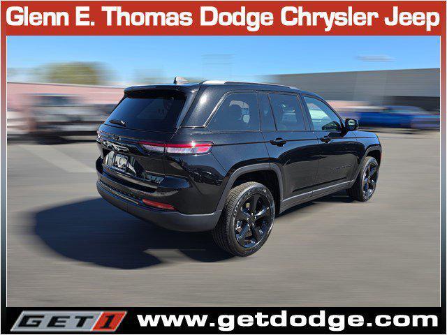 new 2025 Jeep Grand Cherokee car, priced at $38,740