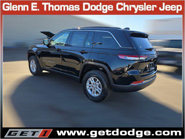 new 2025 Jeep Grand Cherokee car, priced at $35,925