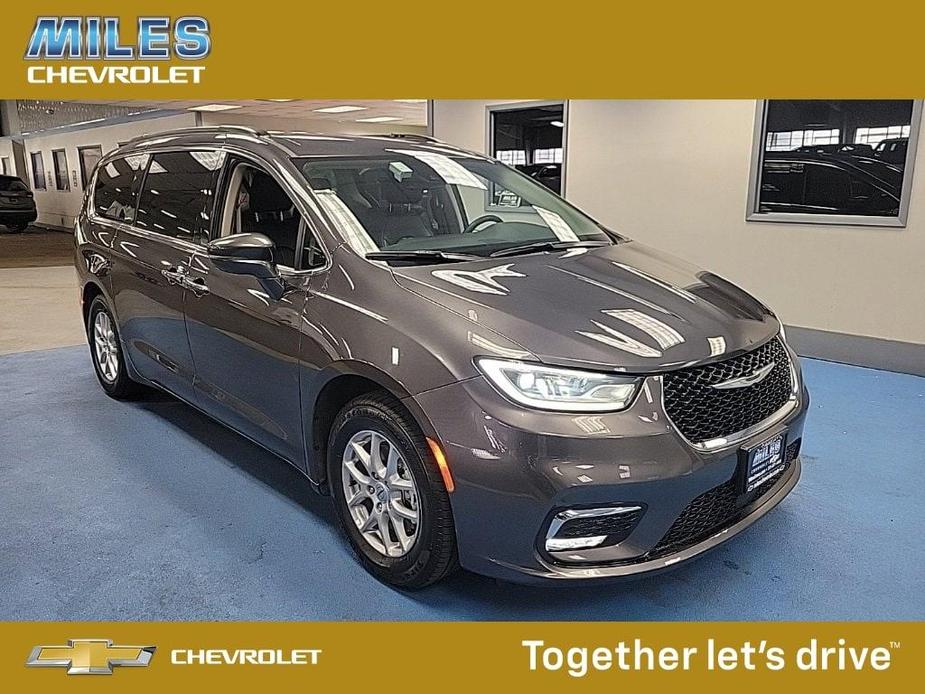 used 2022 Chrysler Pacifica car, priced at $25,103