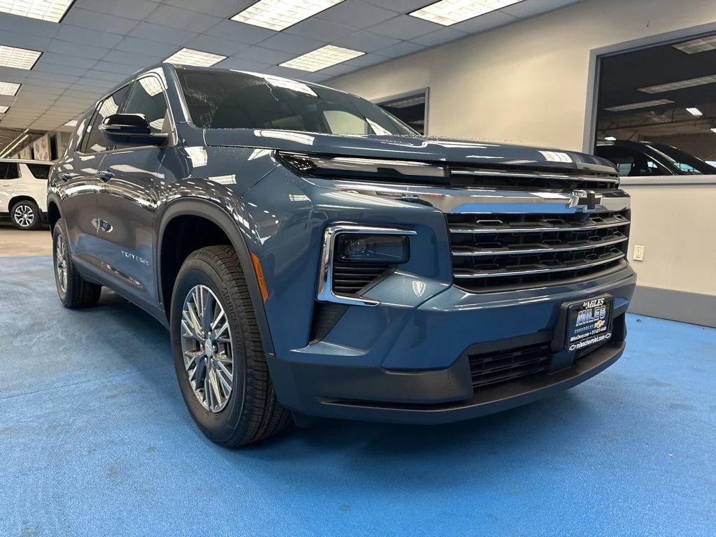 new 2026 Chevrolet Traverse car, priced at $43,415