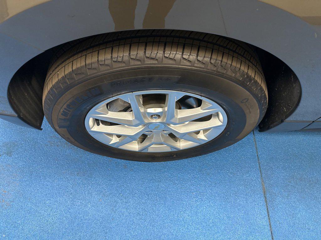 used 2023 Chevrolet Equinox car, priced at $21,290