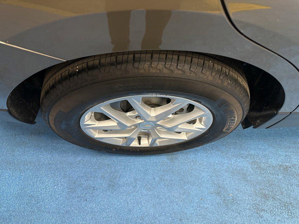 used 2023 Chevrolet Equinox car, priced at $21,290