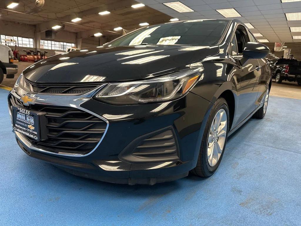 used 2019 Chevrolet Cruze car, priced at $14,490