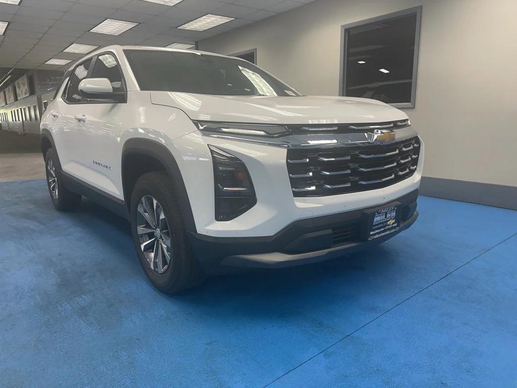 new 2026 Chevrolet Equinox car, priced at $30,495