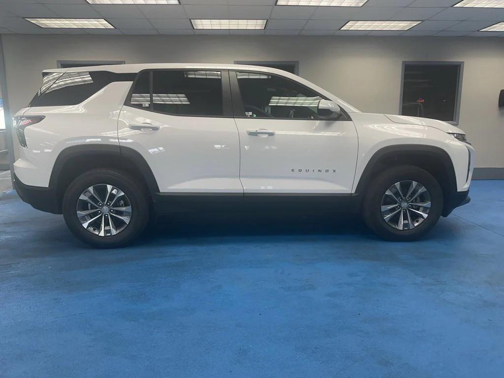 new 2026 Chevrolet Equinox car, priced at $27,480