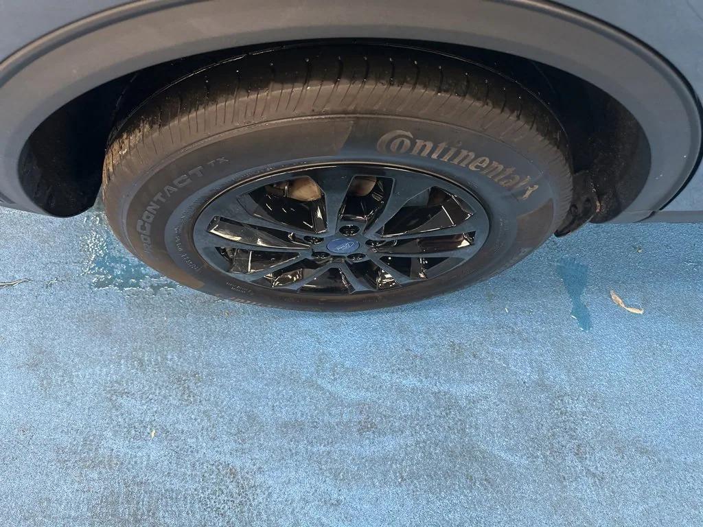 used 2022 Ford Escape car, priced at $19,990