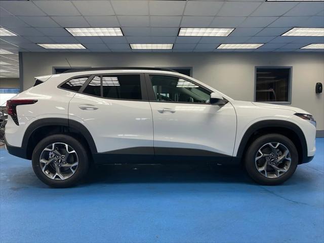 new 2025 Chevrolet Trax car, priced at $24,635