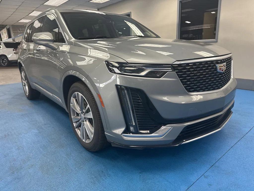used 2023 Cadillac XT6 car, priced at $26,890