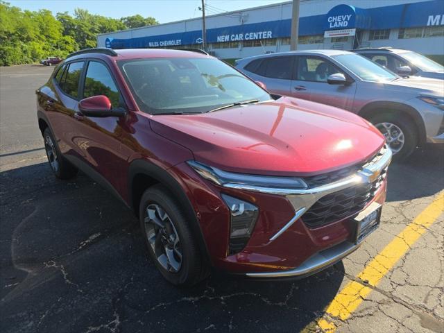 new 2025 Chevrolet Trax car, priced at $22,995