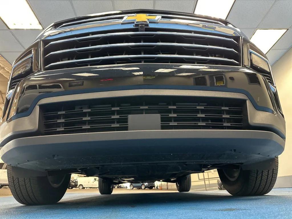 used 2025 Chevrolet Traverse car, priced at $35,890