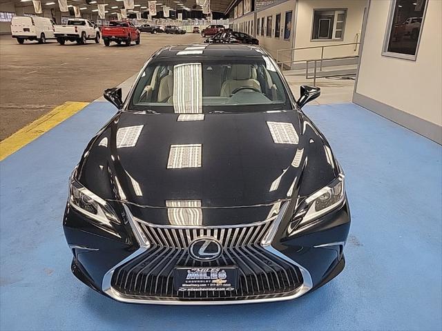 used 2021 Lexus ES 250 car, priced at $25,550