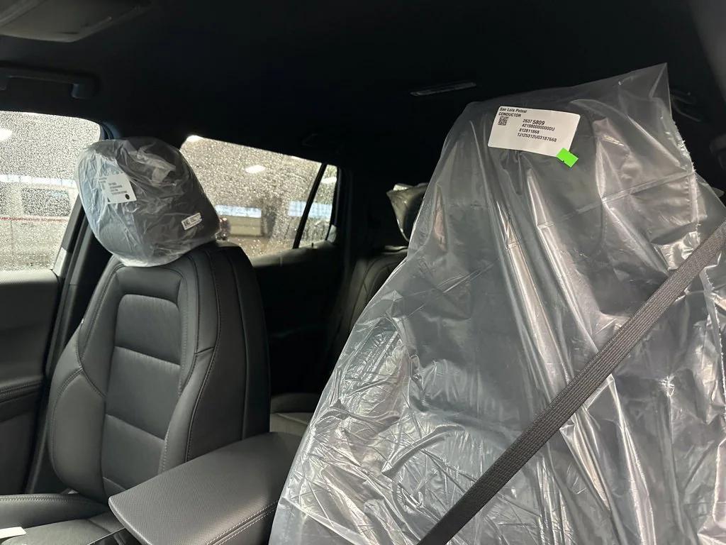 new 2026 Chevrolet Equinox car, priced at $31,795