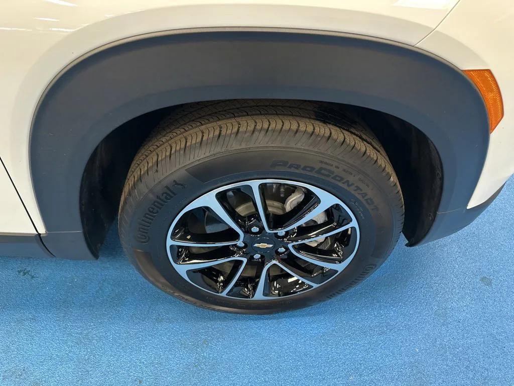 used 2025 Chevrolet TrailBlazer car, priced at $22,680