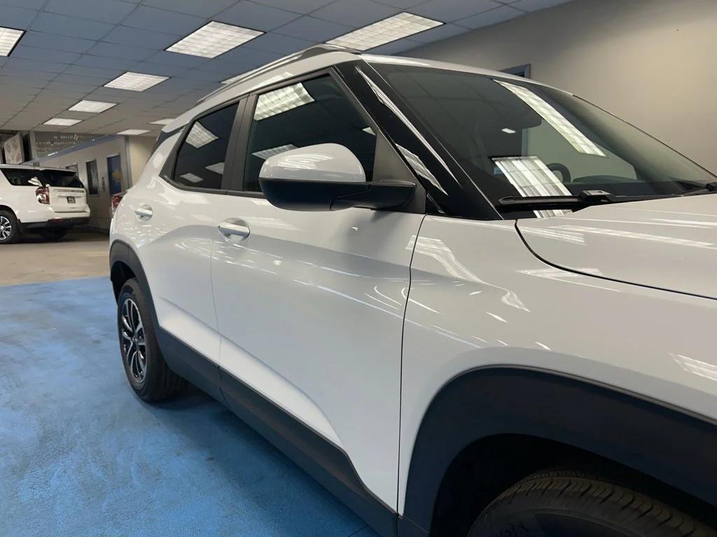used 2025 Chevrolet TrailBlazer car, priced at $22,680